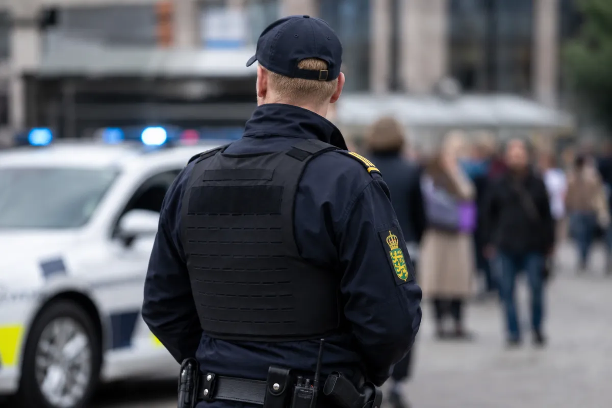 Fire mænd anholdt på byggeplads i Rønnede: Forsøgte at stjæle isoleringsmateriale
